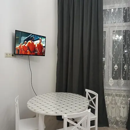 неподалік вокзалу Apartment *