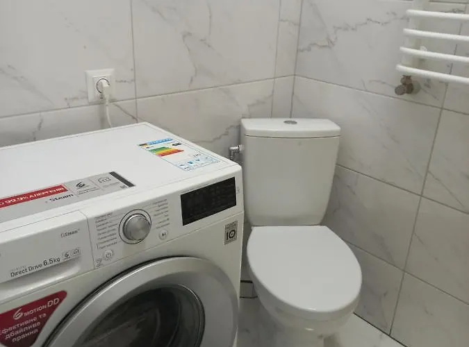 неподалік вокзалу Apartment *