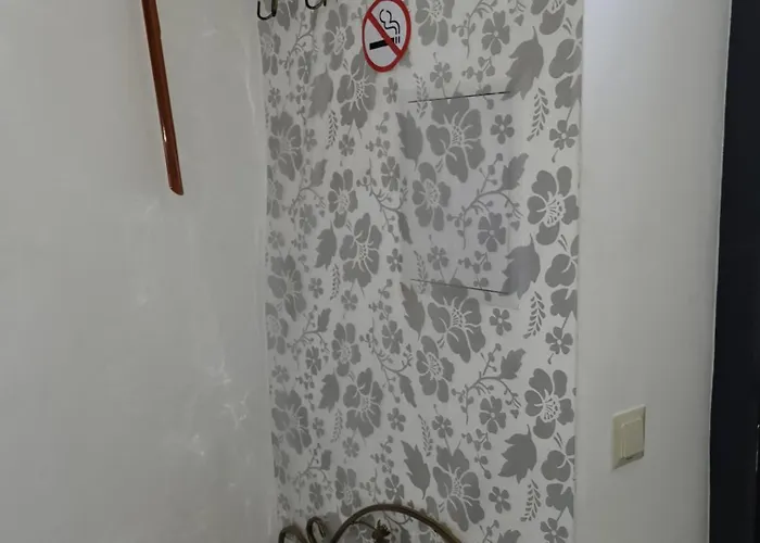 неподалік вокзалу