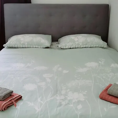 неподалік вокзалу